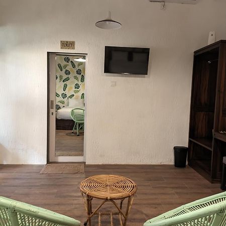 Inn House Homestay Dadapan 外观 照片