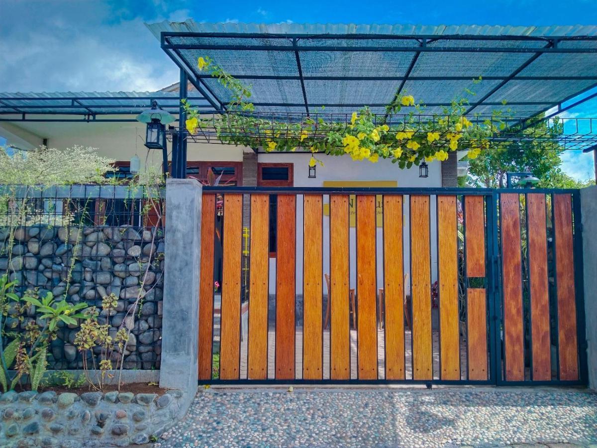Inn House Homestay Dadapan 外观 照片