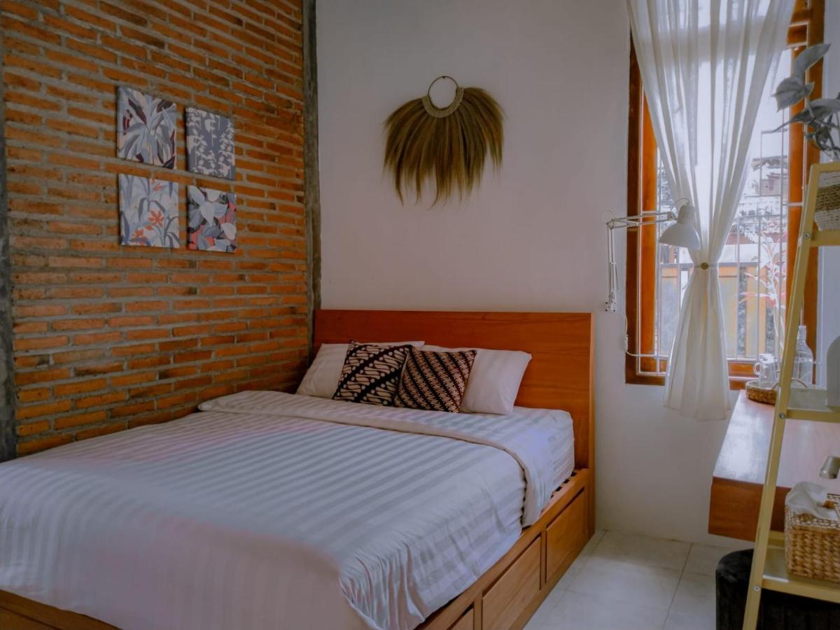 Inn House Homestay Dadapan 外观 照片