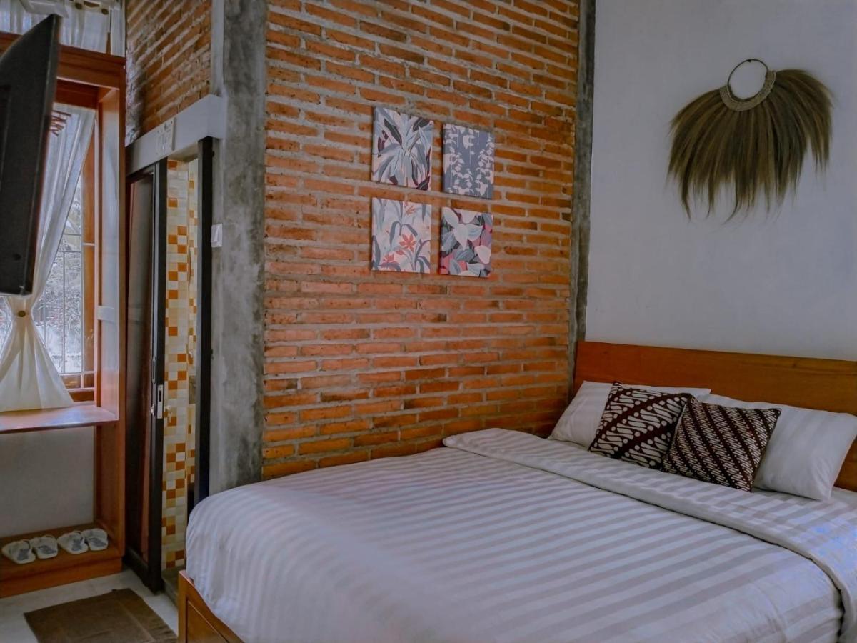 Inn House Homestay Dadapan 外观 照片