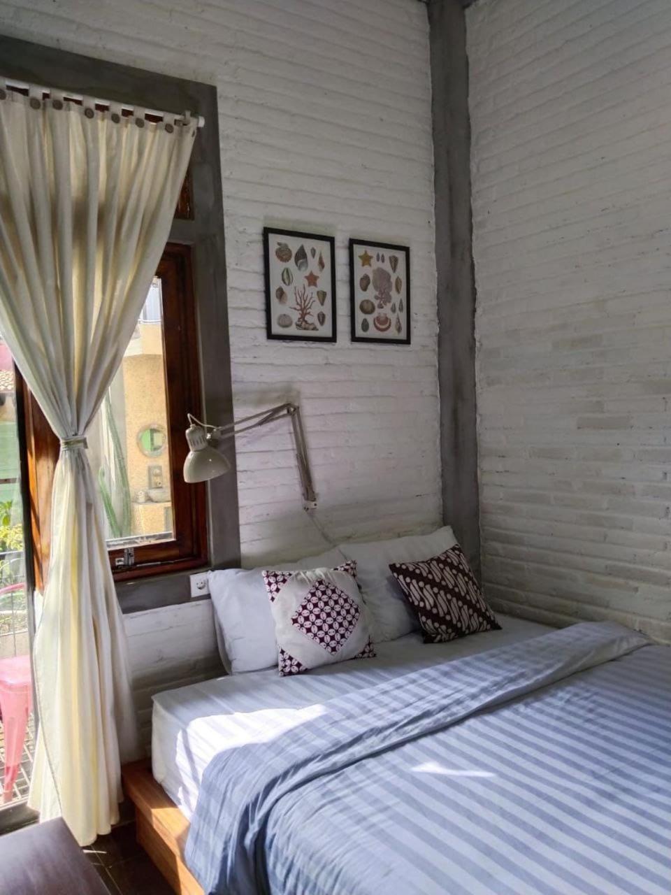 Inn House Homestay Dadapan 外观 照片