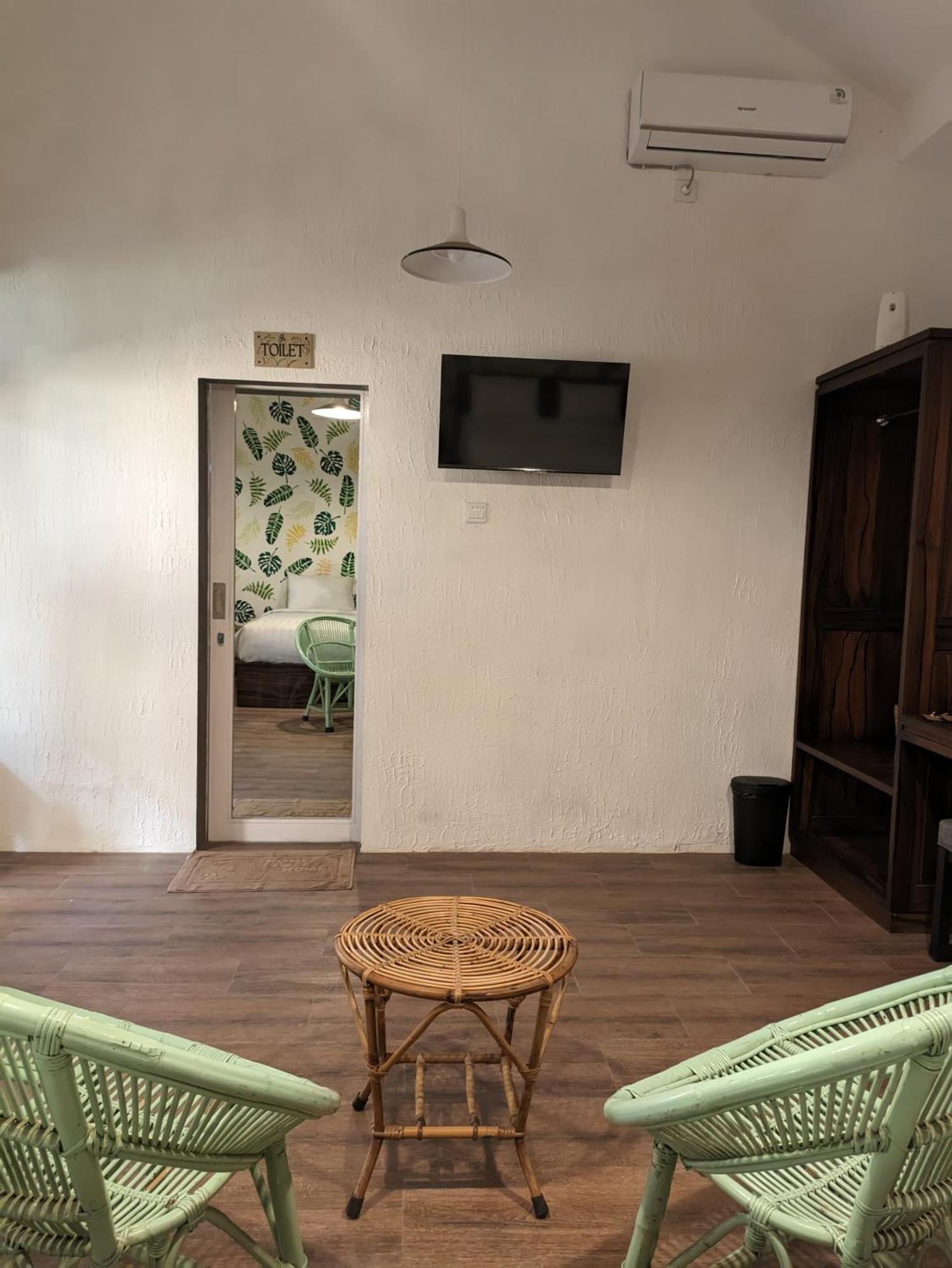 Inn House Homestay Dadapan 外观 照片