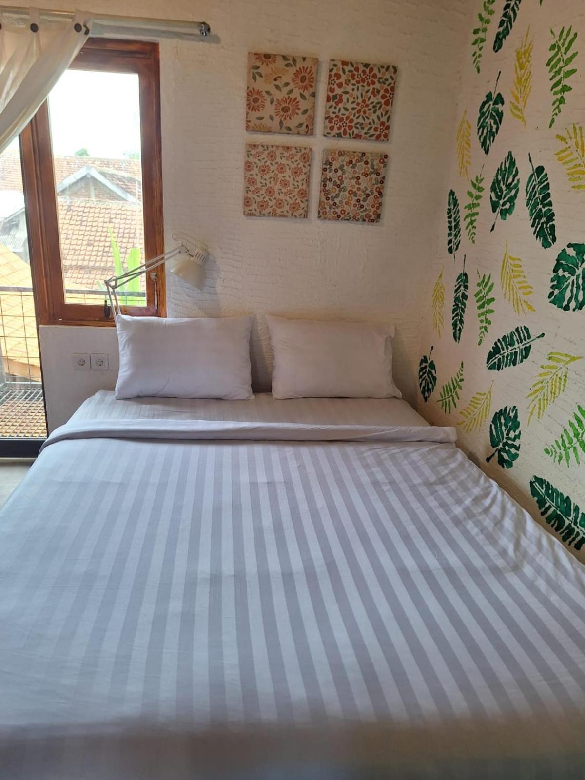 Inn House Homestay Dadapan 外观 照片
